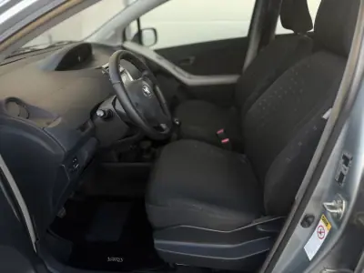 Toyota Yaris 2008 - 6500 EUR, 220615 km - AUTO.MOTO.pt - 220615km - foto 9 de 18