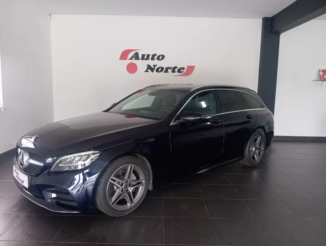 Mercedes-Benz C 220 2019 - 28300 EUR, 140000 km - AUTO.MOTO.pt - 140000km - foto 1 de 36