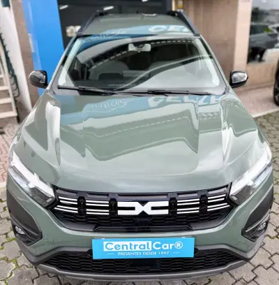 Dacia Jogger 2023 - 17950 EUR, 69000 km - AUTO.MOTO.pt - 69000km - foto 4 de 28