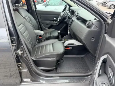 Dacia Duster 2022 - 13450 EUR, 171062 km - AUTO.MOTO.pt - 171062km - foto 9 de 15
