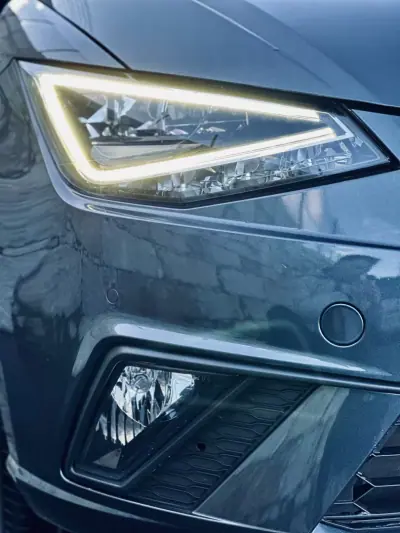 SEAT Ibiza 2021 - 16500 EUR, 77000 km - AUTO.MOTO.pt - 77000km - foto 9 de 30