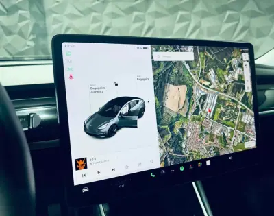 Tesla Model 3 2022 - 28990 EUR, 59195 km - AUTO.MOTO.pt - 59195km - foto 18 de 20