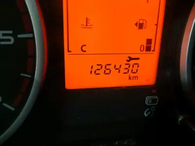 Mitsubishi L200 2.4 DI-D CE 3LUG Club Invite 4WD 2019 - 22900 EUR, 126430 km - AUTO.MOTO.pt - 126430km - foto 7 de 10