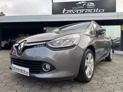 Renault Clio Sport Tourer 2015 - 8990 EUR, 211000 km - AUTO.MOTO.pt - 211000km - foto 20 de 33