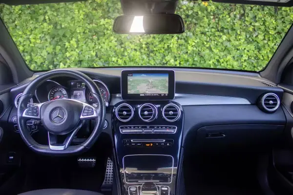 Mercedes-Benz GLC 350 2018 - 36900 EUR, 158000 km - AUTO.MOTO.pt - 158000km - foto 15 de 18