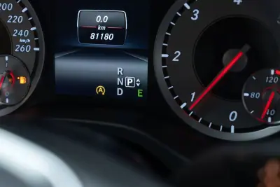 Mercedes-Benz A 180 2015 - 16950 EUR, 81000 km - AUTO.MOTO.pt - 81000km - foto 30 de 36