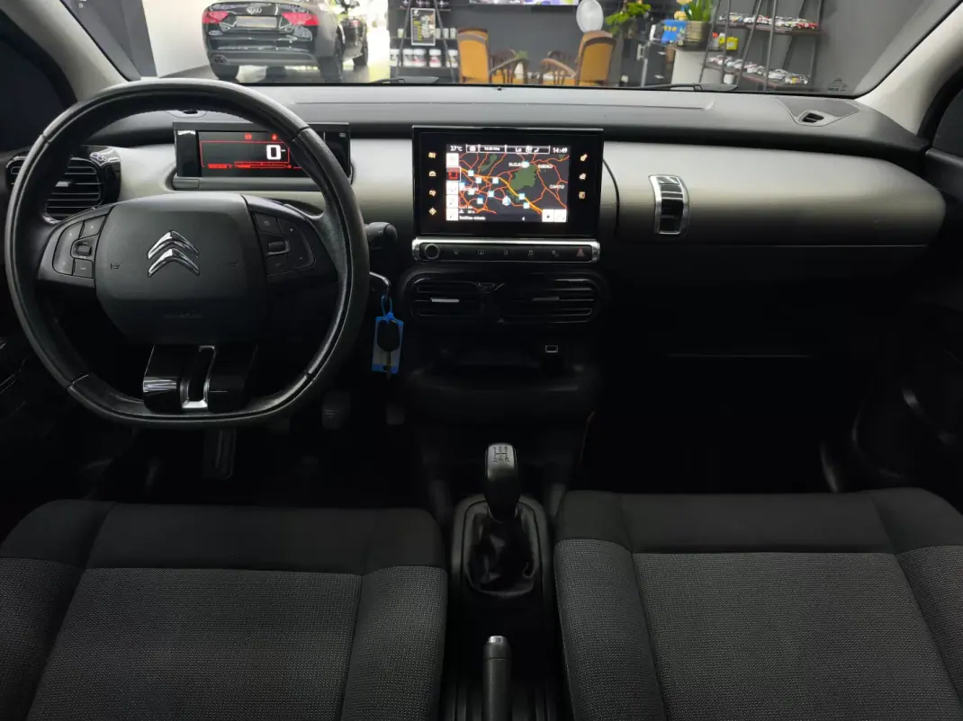 Citroën C4 Cactus 2015 - 10950 EUR, 186687 km - 186687km - foto 23 de 46
