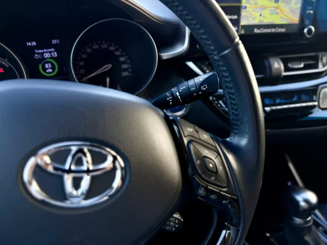 Toyota C-HR 2019 - 23950 EUR, 90000 km - AUTO.MOTO.pt - 90000km - foto 20 de 24