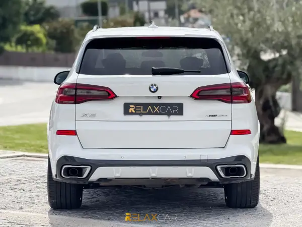 BMW X5 2019 - 48990 EUR, 152000 km - AUTO.MOTO.pt - 152000km - foto 26 de 28