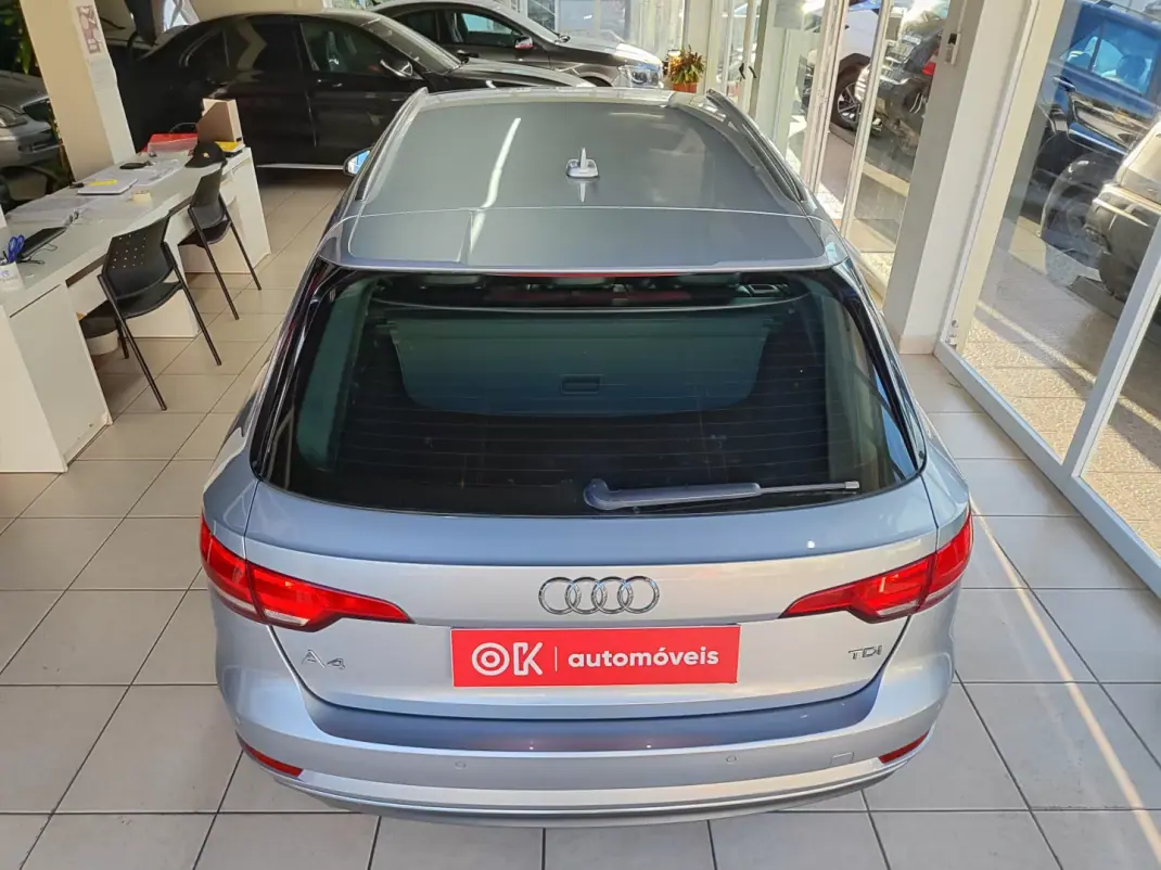 Audi A4 Avant 2017 - 21750 EUR, 126000 km - 126000km - foto 10 de 39