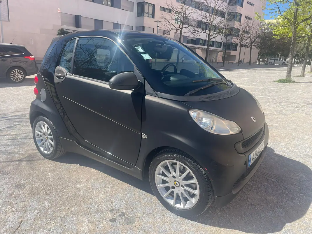 Smart ForTwo Coupé 2011 - 6750 EUR, 93999 km - AUTO.MOTO.pt - 93999km - foto 5 de 15