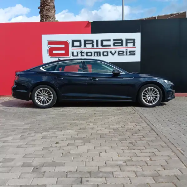 Audi A5 Sportback 2018 - 25900 EUR, 113660 km - AUTO.MOTO.pt - 113660km - foto 8 de 41