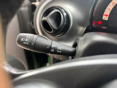 Smart Fortwo Cabrio 2019 - 12900 EUR, 58988 km - AUTO.MOTO.pt - 58988km - foto 10 de 19