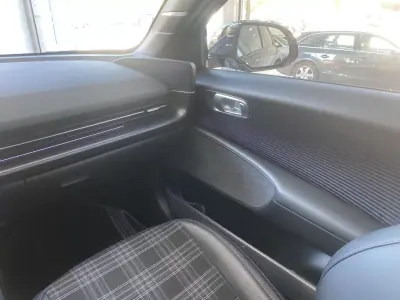 Hyundai Ioniq 6 2023 - 39990 EUR, 23300 km - AUTO.MOTO.pt - 23300km - foto 21 de 59