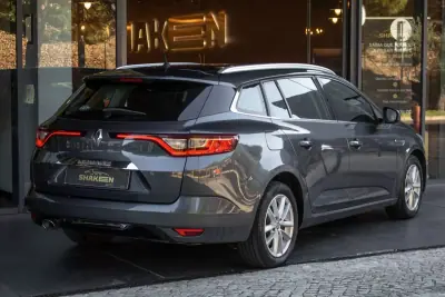 Renault Mégane Sport Tourer 2017 — foto 4 de 36