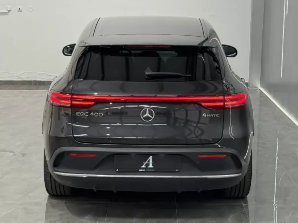 Mercedes-Benz EQC 400 2020 - 33990 EUR, 130000 km - AUTO.MOTO.pt - 130000km - foto 9 de 39