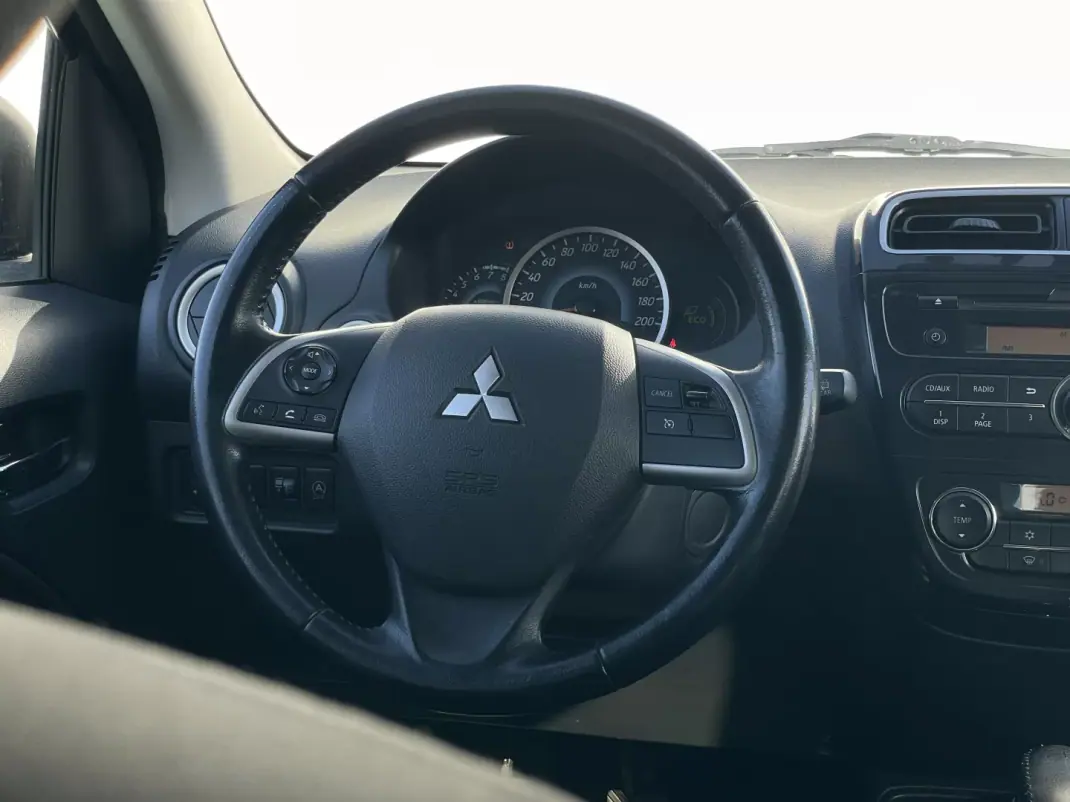 Mitsubishi Space Star 2015 - 6890 EUR, 172000 km - 172000km - foto 18 de 29