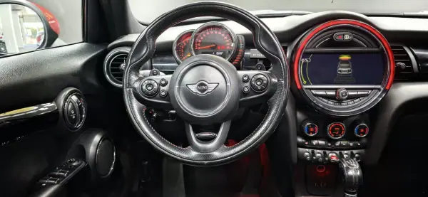 MINI Cooper 2015 - 15990 EUR, 184130 km - AUTO.MOTO.pt - 184130km - foto 22 de 39