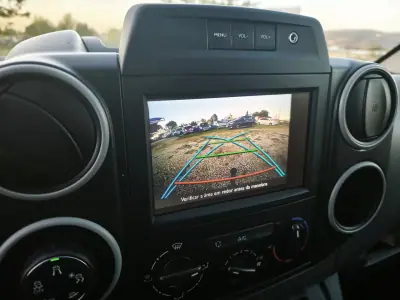 Citroën 2018 - 11374 EUR, 160909 km - AUTO.MOTO.pt - 160909km - foto 16 de 34