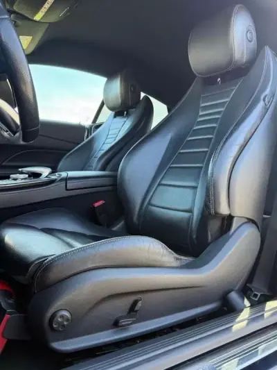Mercedes-Benz E 220 2017 - 29990 EUR, 215000 km - AUTO.MOTO.pt - 215000km - foto 13 de 34