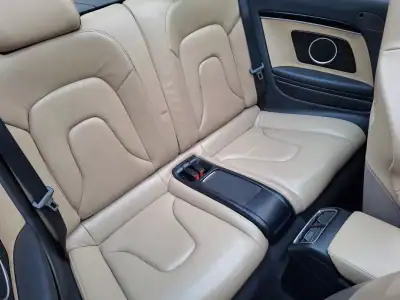 Audi A5 Cabrio 2009 - 17500 EUR, 234000 km - AUTO.MOTO.pt - 234000km - foto 30 de 36