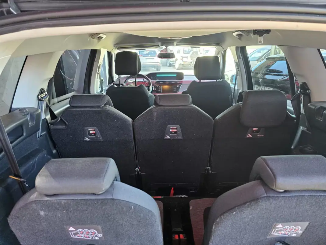 Citroën Grand C4 Spacetourer 2019 - 12750 EUR, 109500 km - AUTO.MOTO.pt - 109500km - foto 11 de 16
