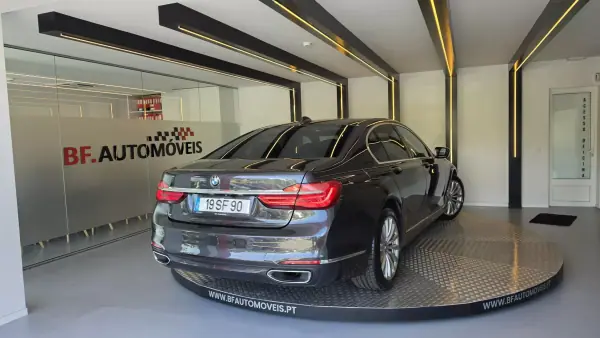 BMW 730 2016 - 29900 EUR, 188987 km - AUTO.MOTO.pt - 188987km - foto 18 de 69