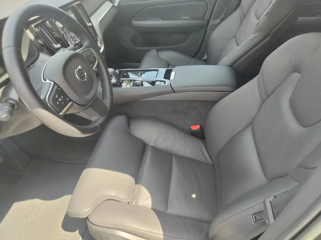 Volvo V60 2023 - 34900 EUR, 74980 km - 74980km - foto 7 de 22