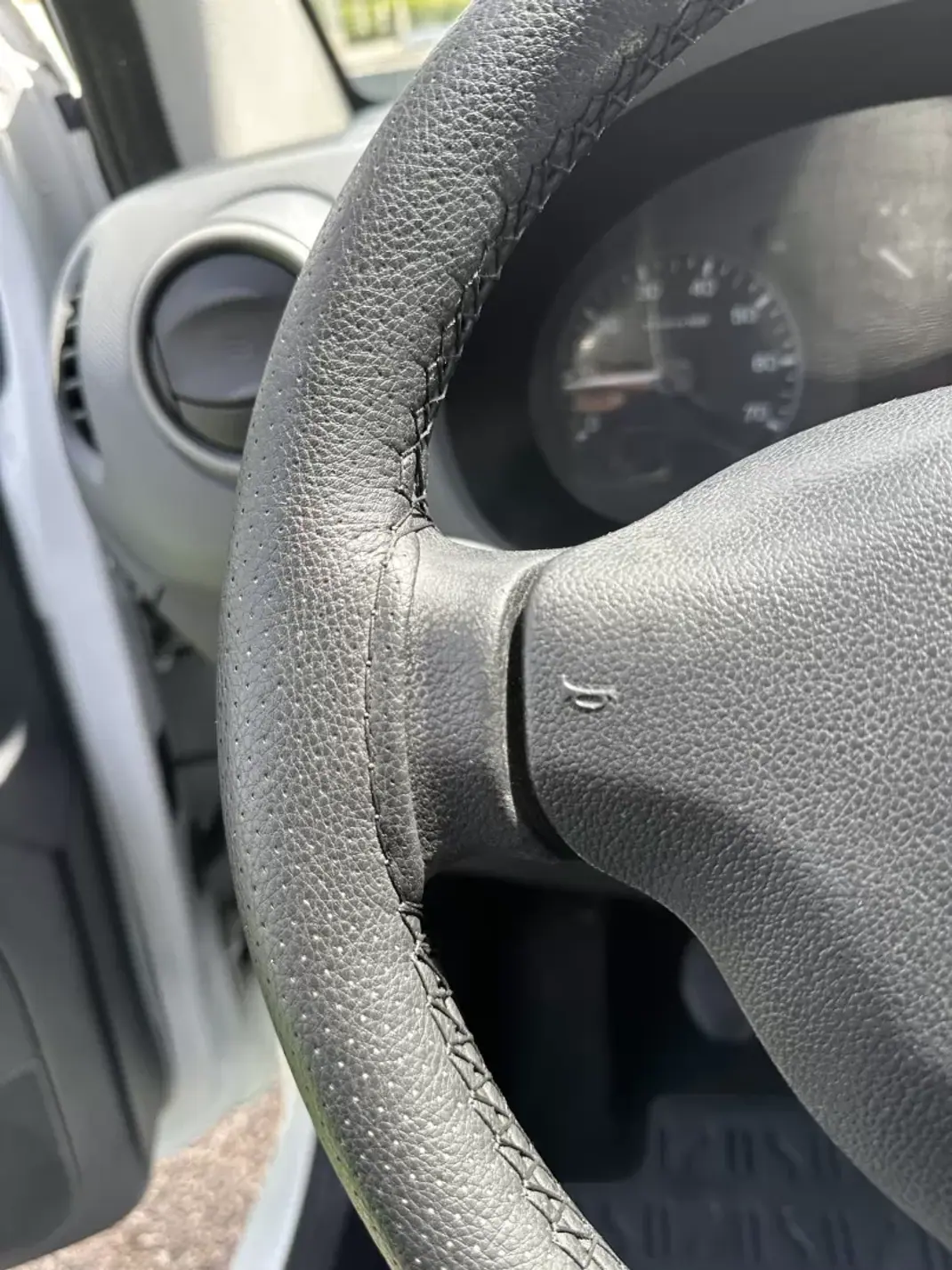 Peugeot PARTNER 1.6 HDI L2 2015 - 6500 EUR, 120000 km - AUTO.MOTO.pt - 120000km - foto 41 de 52