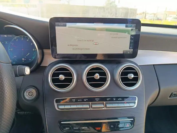 Mercedes-Benz C 300 2020 - 27000 EUR, 160000 km - AUTO.MOTO.pt - 160000km - foto 17 de 25