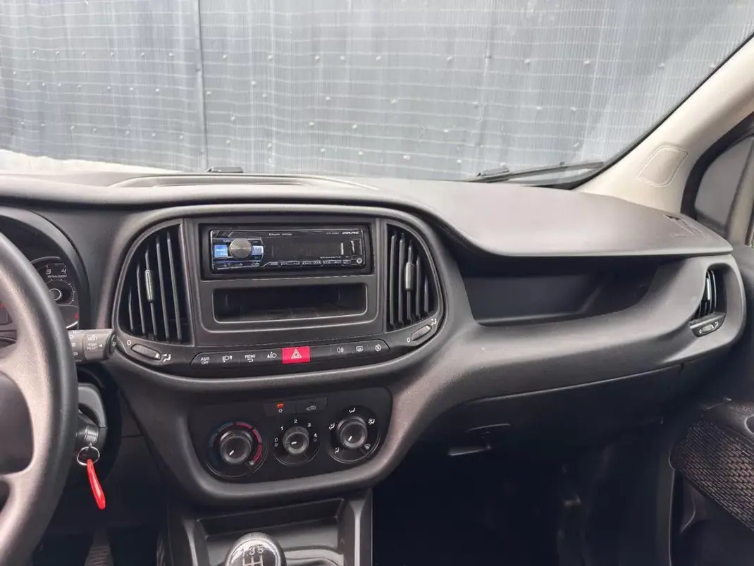 Fiat DOBLO MULTIJET COM IVA 3Lug 2021 - 10900 EUR, 129990 km - AUTO.MOTO.pt - 129990km - foto 7 de 19