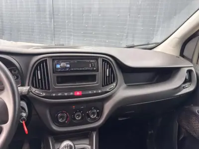 Fiat DOBLO MULTIJET COM IVA 3Lug 2021 - 10900 EUR, 129990 km - AUTO.MOTO.pt - 129990km - foto 7 de 19