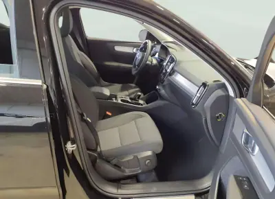Volvo XC 40 2022 - 34500 EUR, 27891 km - AUTO.MOTO.pt - 27891km - foto 10 de 11