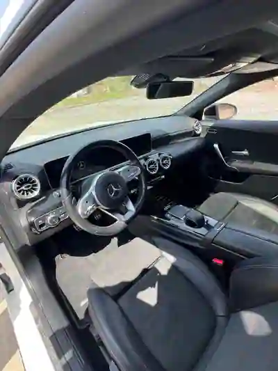 Mercedes-Benz CLA 180 2019 — foto 5 de 13