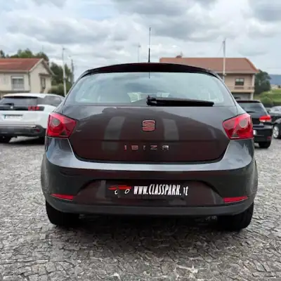 SEAT Ibiza 2011 - 7500 EUR, 210000 km - AUTO.MOTO.pt - 210000km - foto 8 de 20
