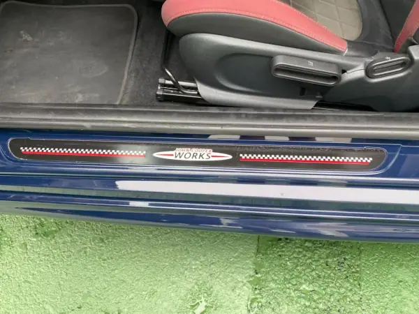 MINI John Cooper Works 2018 - 25750 EUR, 130063 km - AUTO.MOTO.pt - 130063km - foto 8 de 18