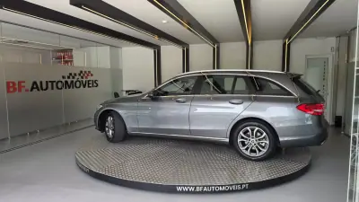 Mercedes-Benz C 180 2017 - 19900 EUR, 83139 km - AUTO.MOTO.pt - 83139km - foto 15 de 53