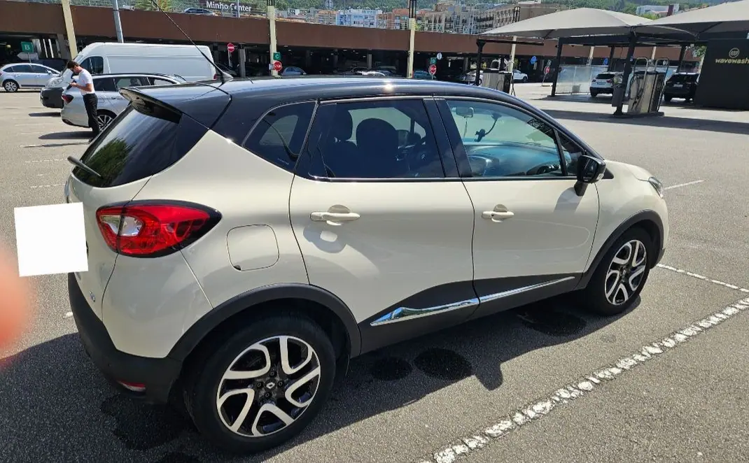 Renault Captur 2016 - 12400 EUR, 79200 km - 79200km - foto 3 de 12