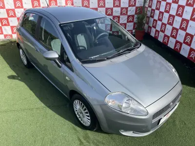 Fiat Grande Punto 2008 - 4990 EUR, 112345 km - AUTO.MOTO.pt - 112345km - foto 6 de 15