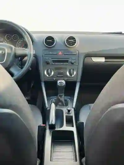 Audi A3 Sportback 2005 - 5800 EUR, 120000 km - foto 5 de 11