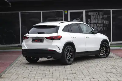 Mercedes-Benz GLA 180 2021 - 41900 EUR, 54000 km - AUTO.MOTO.pt - 54000km - foto 26 de 29