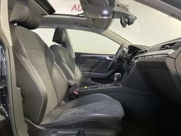 Volkswagen Arteon Shooting Brake 2021 - 27950 EUR, 91000 km - AUTO.MOTO.pt - 91000km - foto 18 de 41