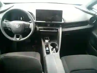 Toyota C-HR 2024 — foto 4 de 11