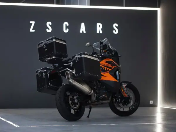 KTM 1190 RC8 R Race Spec 2022 - 16490 EUR, 19000 km - AUTO.MOTO.pt - 19000km - foto 3 de 12