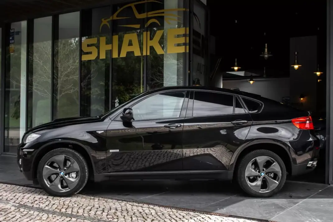 BMW X6 ActiveHybrid 2010 - 23990 EUR, 173745 km - AUTO.MOTO.pt - 173745km - foto 2 de 40