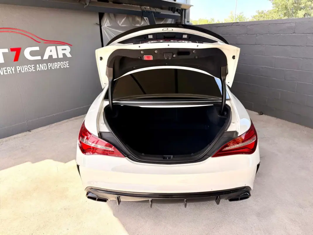 Mercedes-Benz CLA 180 2016 - 18990 EUR, 209795 km - AUTO.MOTO.pt - 209795km - foto 8 de 23