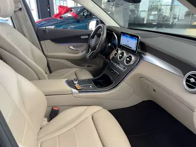 Mercedes-Benz GLC 300 2021 - 39900 EUR, 116839 km - AUTO.MOTO.pt - 116839km - foto 14 de 22