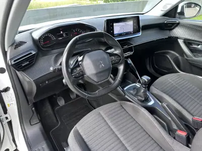 Peugeot 2008 2020 - 14900 EUR, 129000 km - AUTO.MOTO.pt - 129000km - foto 24 de 56