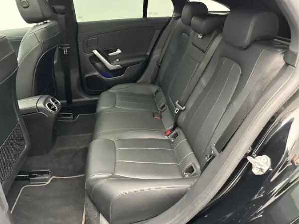 Mercedes-Benz CLA 250 2021 - 23450 EUR, 127841 km - AUTO.MOTO.pt - 127841km - foto 26 de 28