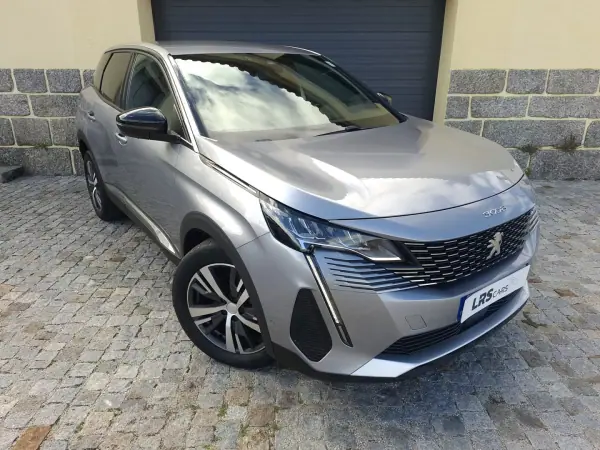 Peugeot 3008 2023 - 18990 EUR, 64989 km - 64989km - foto 2 de 18